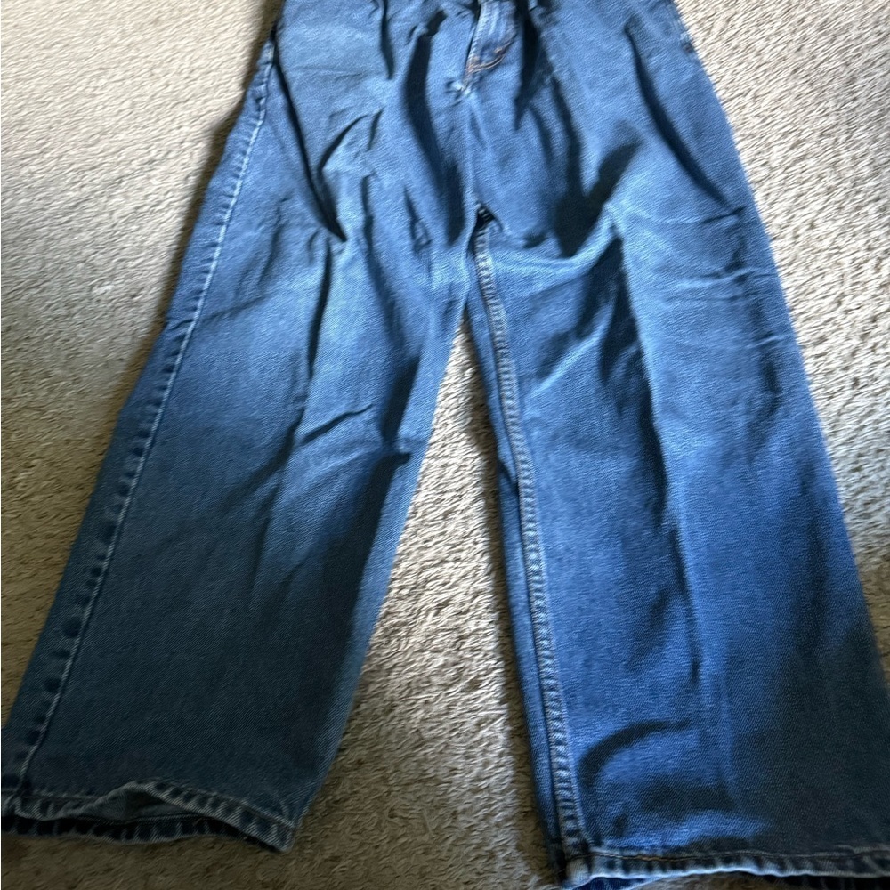 Levi's Relaxed Fit Denim Jeans - Classic Blue - Picture 1 of 5